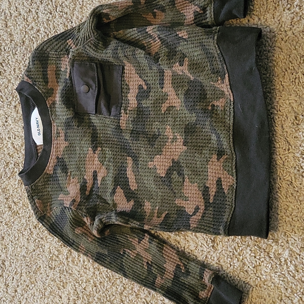 Waffle knit long sleeve shirt